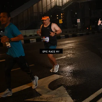 Runner Photo 7707847