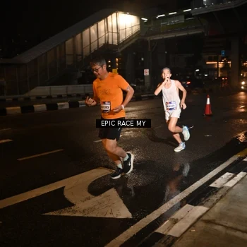 Runner Photo 7707849