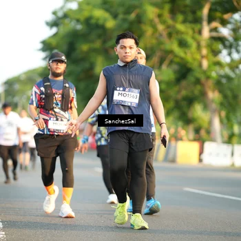 Runner Photo 7707856