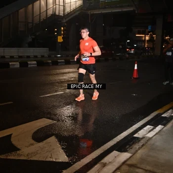 Runner Photo 7707864