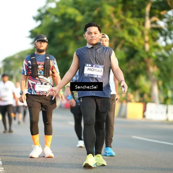 Runner Photo 7707872