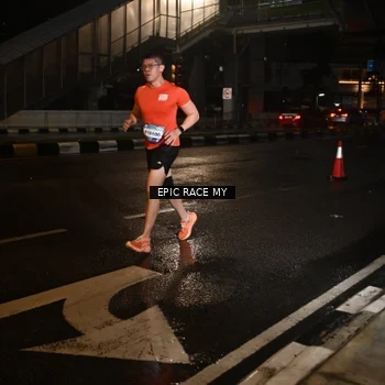 Runner Photo 7707883
