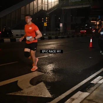 Runner Photo 7707886