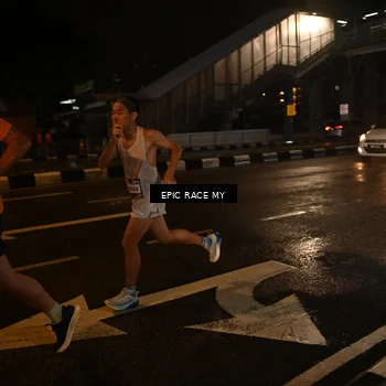 Runner Photo 7707893