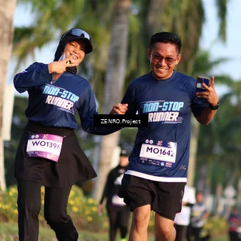 Runner Photo 7707910