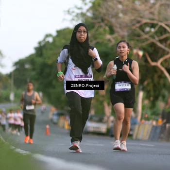 Runner Photo 7707916