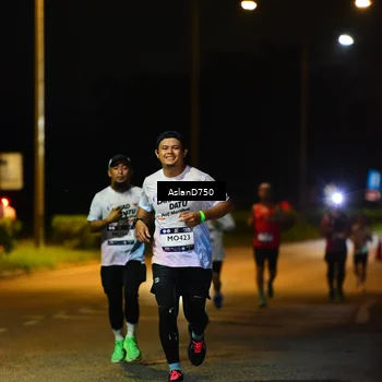 Runner Photo 7707920
