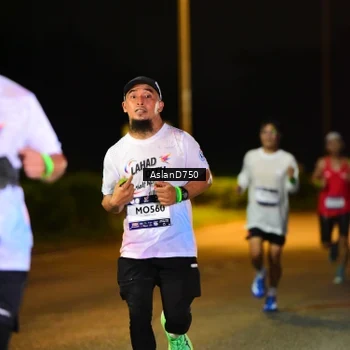 Runner Photo 7707924