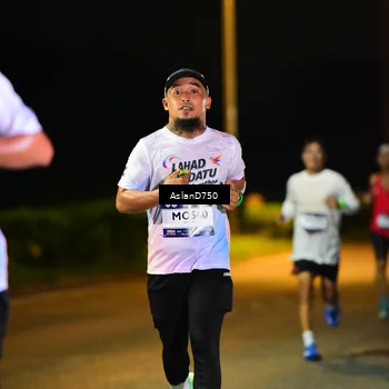 Runner Photo 7707925