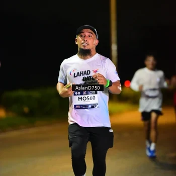 Runner Photo 7707929