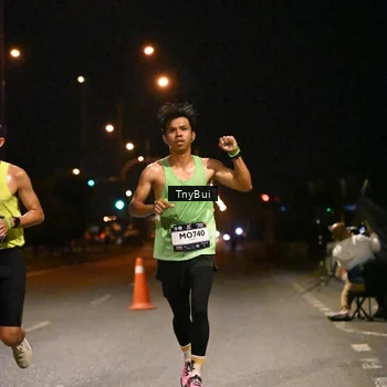 Runner Photo 7707937