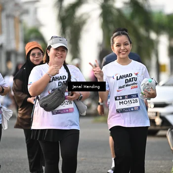 Runner Photo 7707939