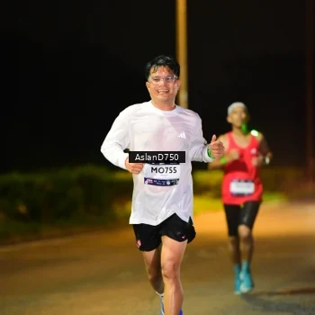 Runner Photo 7707941