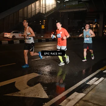 Runner Photo 7707948