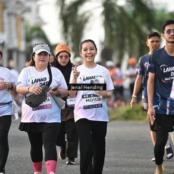 Runner Photo 7707950