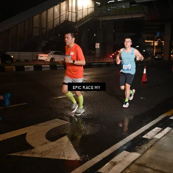Runner Photo 7707955