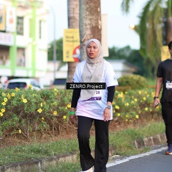 Runner Photo 7707971