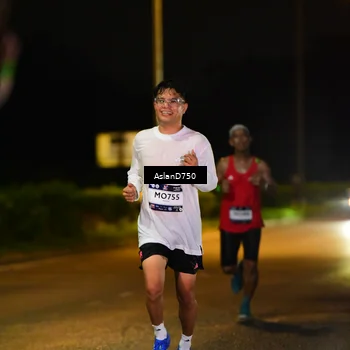 Runner Photo 7707974