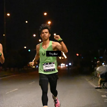 Runner Photo 7707990