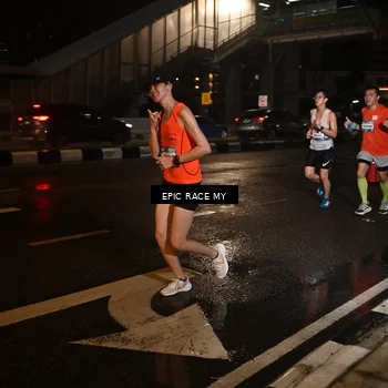 Runner Photo 7707991