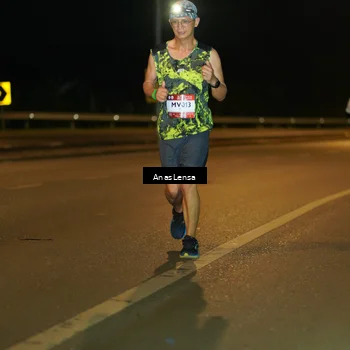 Runner Photo 7707997