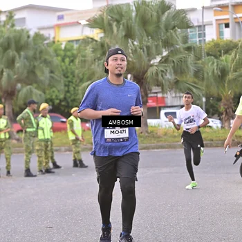 Runner Photo 7707998