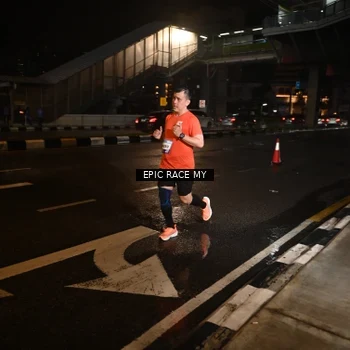 Runner Photo 7707999