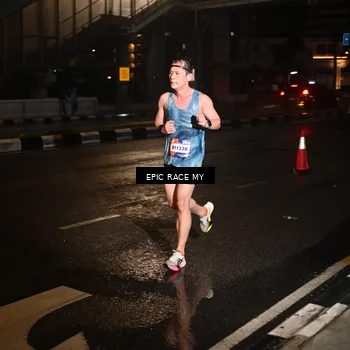 Runner Photo 7708014