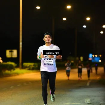 Runner Photo 7708016