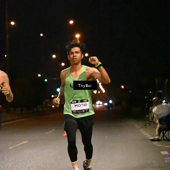 Runner Photo 7708020