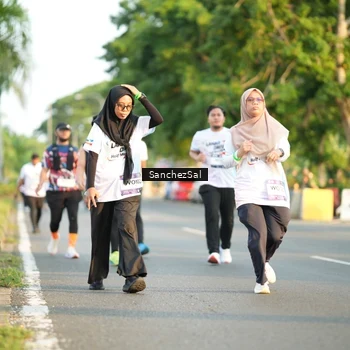 Runner Photo 7708026