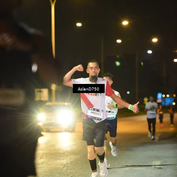 Runner Photo 7708046