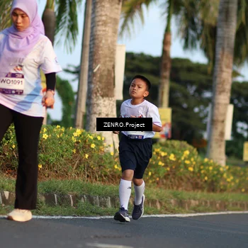 Runner Photo 7708048