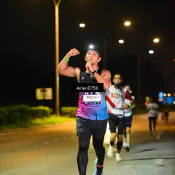 Runner Photo 7708061