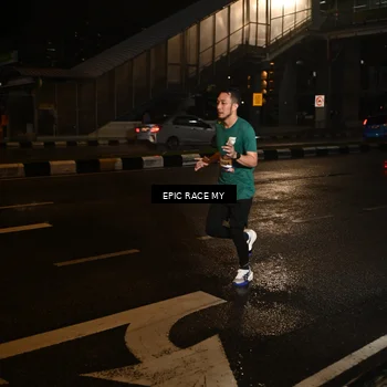 Runner Photo 7708062