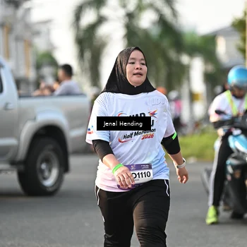 Runner Photo 7708065