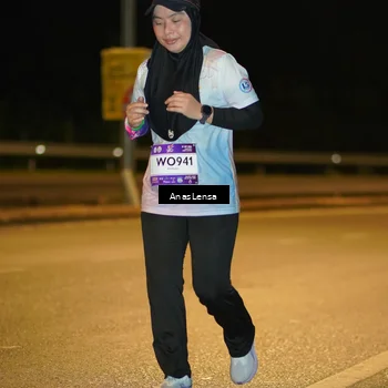 Runner Photo 7708069