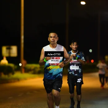 Runner Photo 7708078