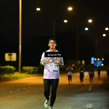 Runner Photo 7708097