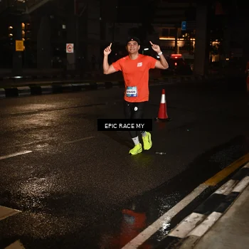 Runner Photo 7708099