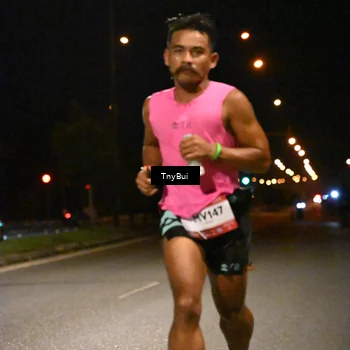 Runner Photo 7708102