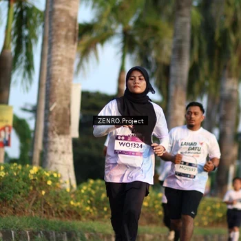 Runner Photo 7708118