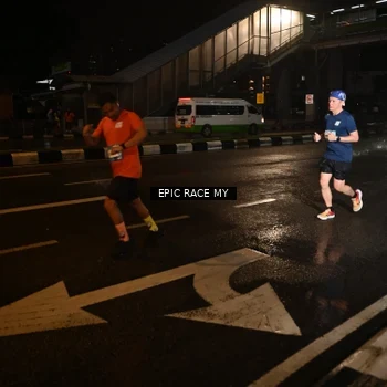 Runner Photo 7708120