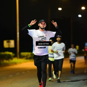 Runner Photo 7708121