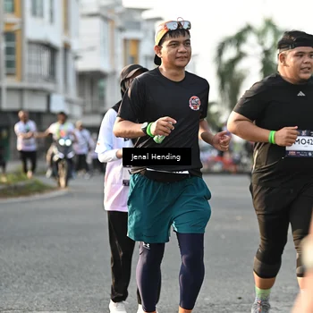 Runner Photo 7708145