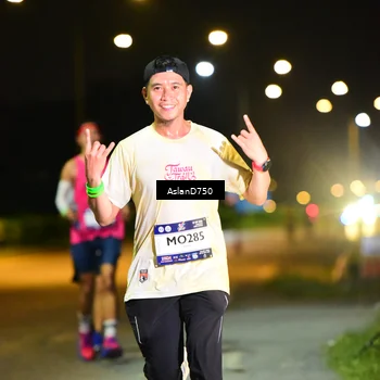 Runner Photo 7708152