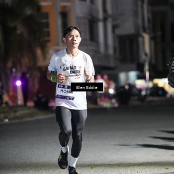 Runner Photo 7708154