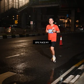 Runner Photo 7708156
