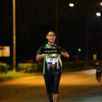 Runner Photo 7708158