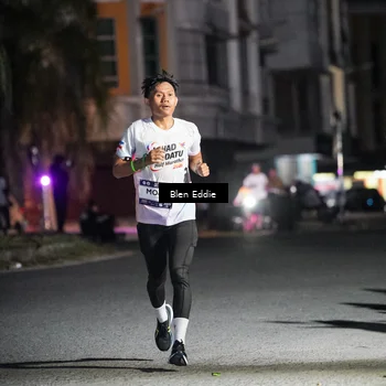 Runner Photo 7708163